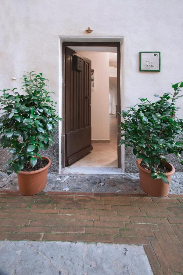 B&B Sotto Le Torri Albenga Exterior photo